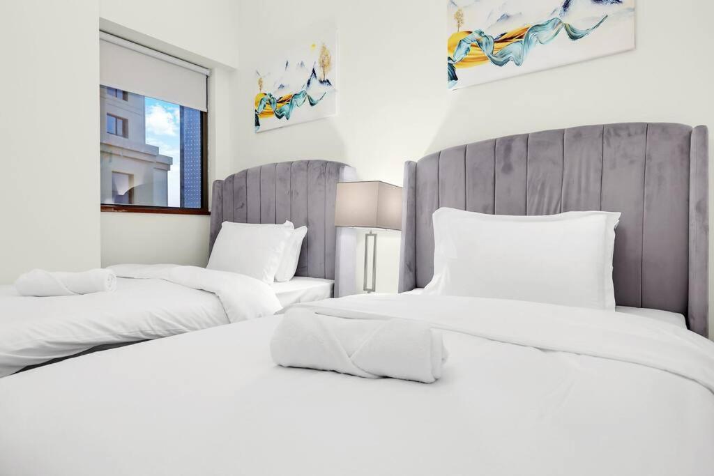 First Class 4br Cozy Jumeirah Retreat شقة