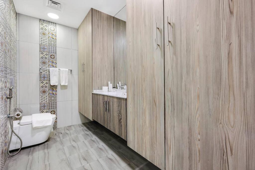 First Class 4br Cozy Jumeirah Retreat شقة